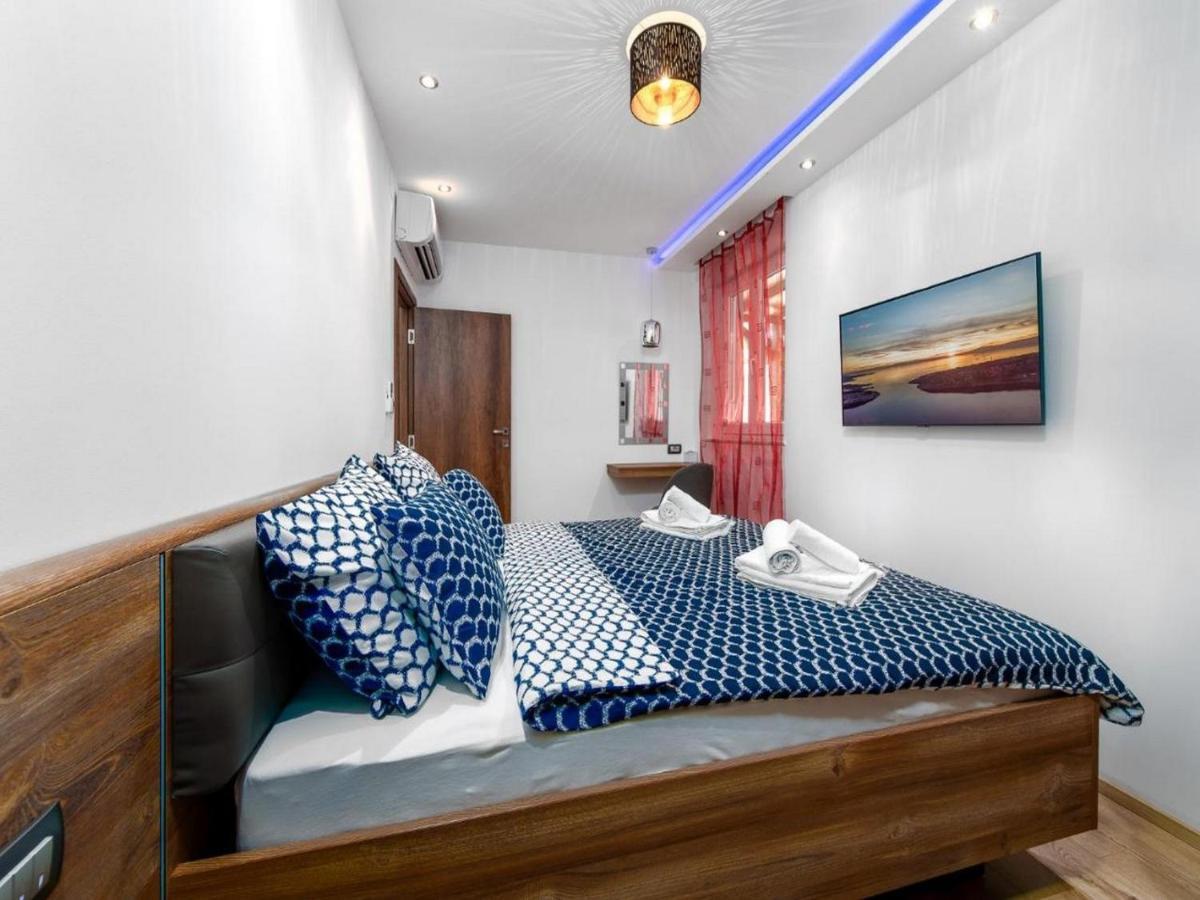 Vega Lux Apartment Jadranovo